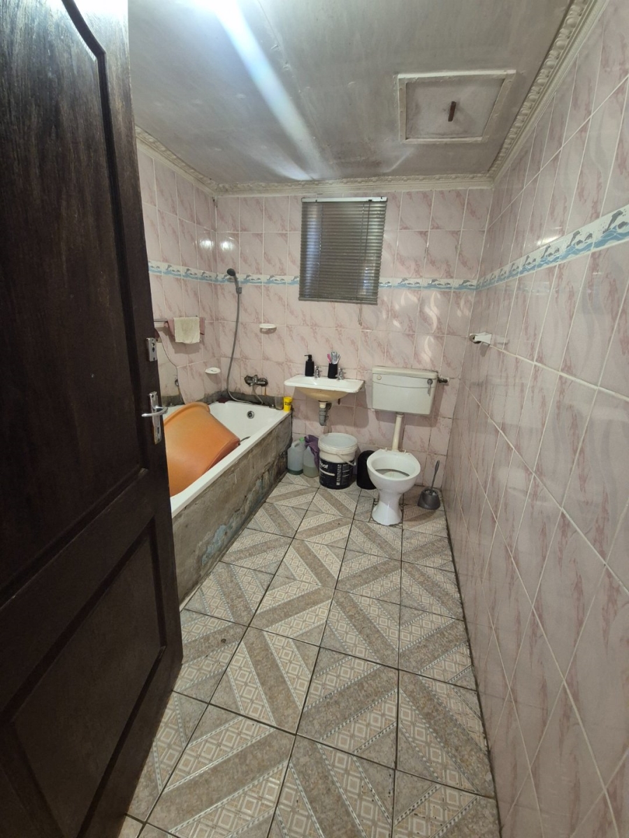 2 Bedroom Property for Sale in New Brighton Eastern Cape